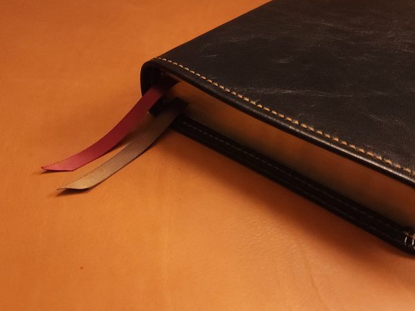 Black sheepskin leather LSB Wide Margin Bible with honey brown perimeter stitching and two ribbons - Image 4