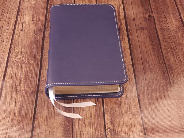 Blue cowhide leather Beautiful Word Bible with silver perimeter stitch and two silver ribbons - Image 8